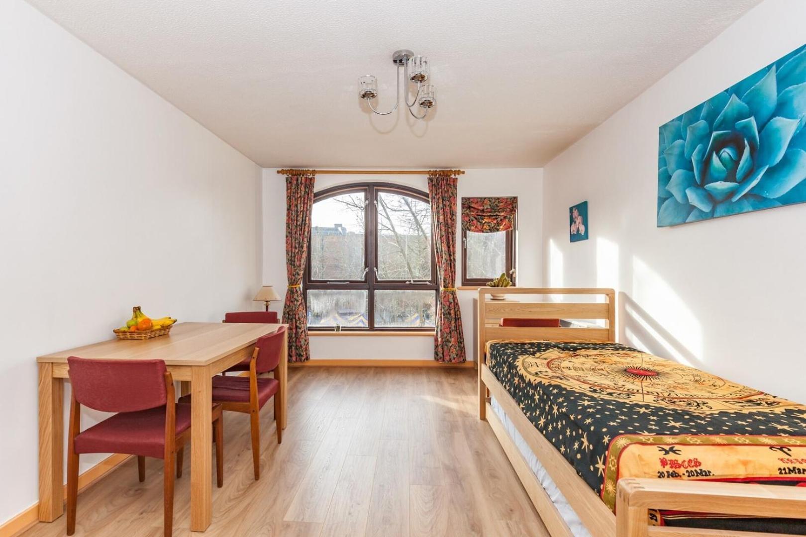 New Bright And Sunny Flat In Oxford City Centre Exterior foto